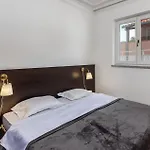 1 Bedroom Awesome In アパート *