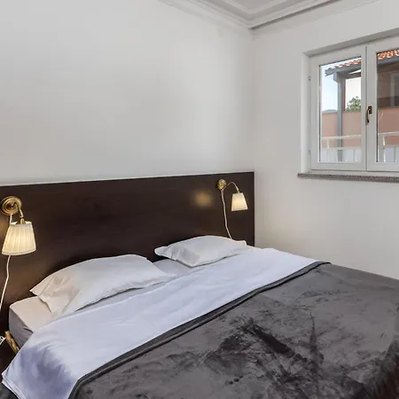 1 Bedroom Awesome In Lejlighed *