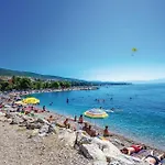 Apartment 1 Bedroom Awesome In Crikvenica